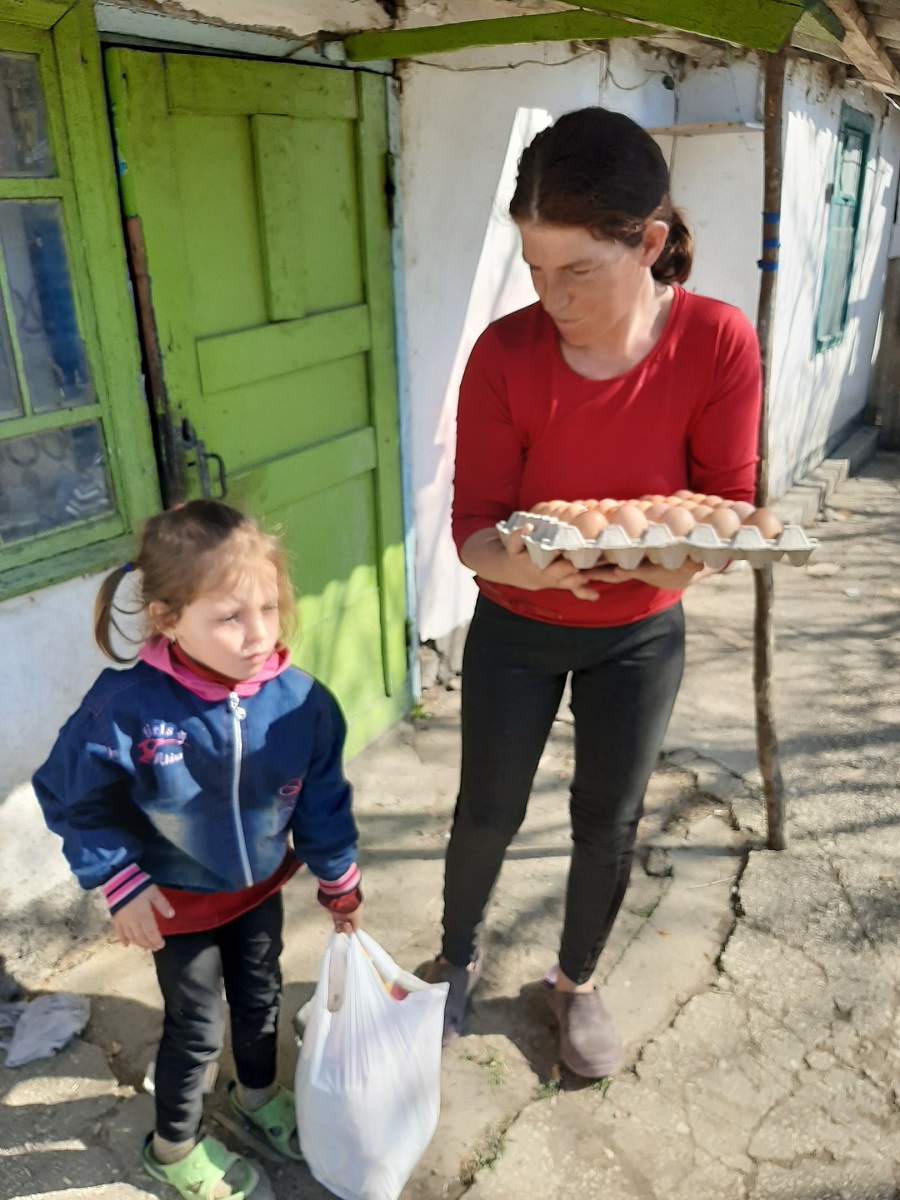 Продуктовые наборы для семей, оказавшихся в трудной жизненной ситуации и  социально опасном положении, в Красноперекопском районе | Крымский  Республиканский центр социальных служб для семьи, детей и молодежи